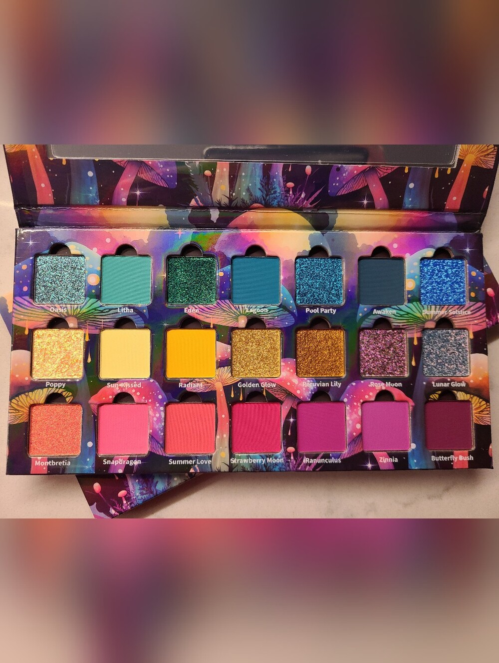 Ensley Reign 🍓STRAWBERRY MOON🌙 Eyeshadow Palette